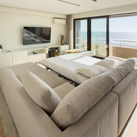 Beachouse Povoa - Beachfront With Sea-view Balcony Póvoa de Varzim