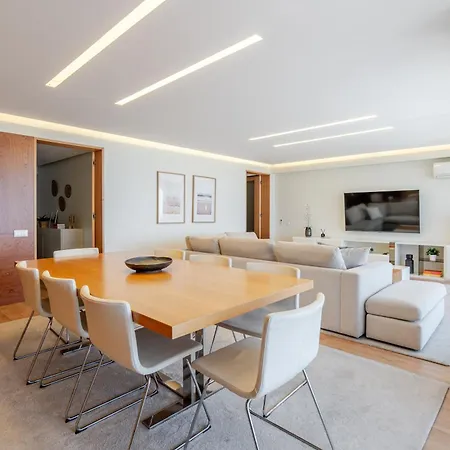 Apartamento Beachouse Povoa - Beachfront With Sea-view Balcony *
