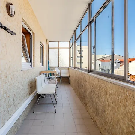 Beachouse Povoa - Beachfront With Sea-view Balcony * Póvoa de Varzim